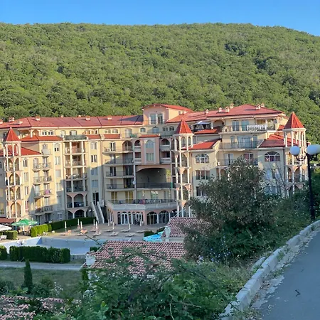 негреско Apartment *